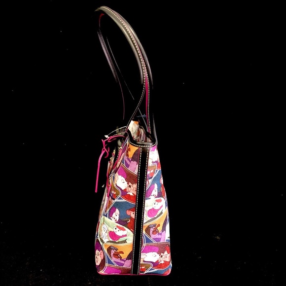 2022 Disney Parks Dooney & Bourke The Rescuers Bianca & Bernard Tote Bag - NEW - Picture 4 of 5